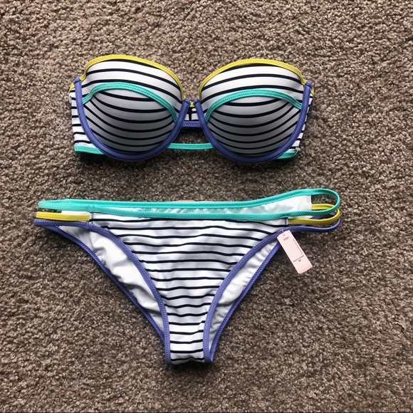 Victoria’s Secret Striped Bikini - Picture 1 of 5